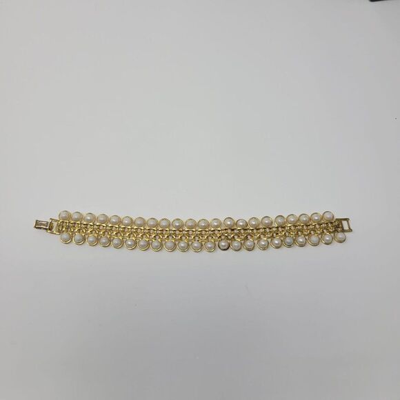 Vintage Signed Avon Faux Pearl Gold Tone Filagree Bracelet Wide Gift Collectible - Picture 8 of 11